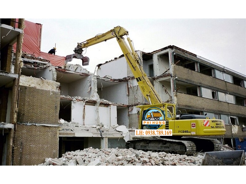Dịch Vụ Tháo Dỡ Nhà Cũ Quận Tân Phú Nhanh Gọn, An Toàn